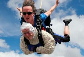 102 Years Old Skydiver! 
