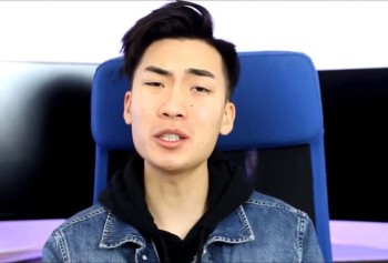 RiceGum Made a Surprise to His Girlfriend! 
