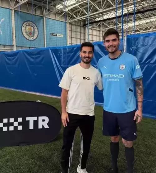 baris murat yagci ilkay gundogan ile bulustu