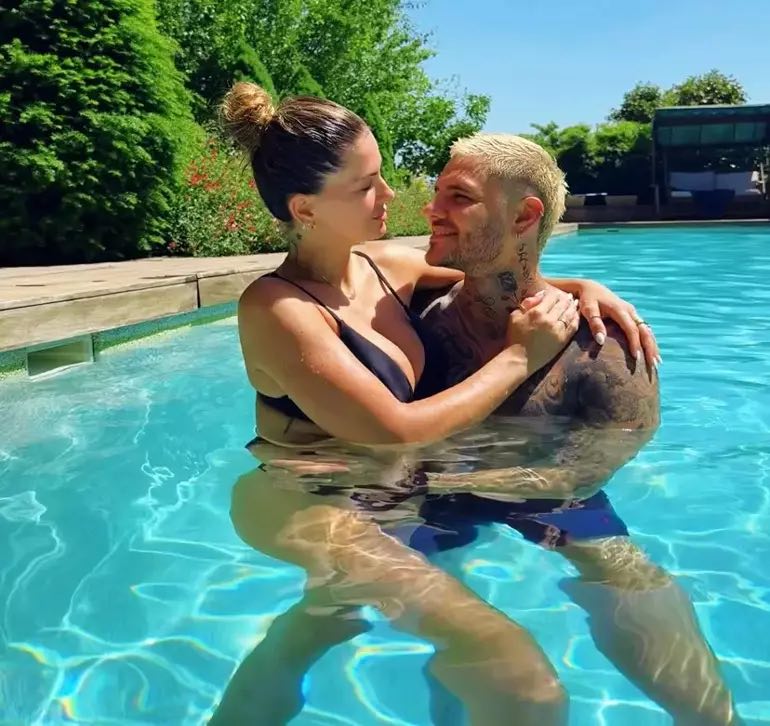 china suarez mauro icardi havuzda aska geldi