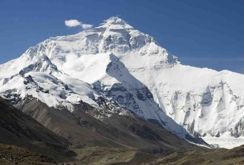 Everest'te Bir Rekor Üç Yeni Ölüm! 