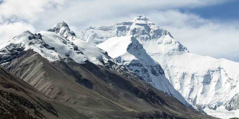 Everest'in Zirvesinde Deniz Canlısı Fosilleri Bulundu!