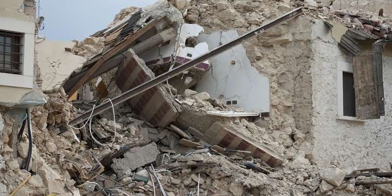 Kahramanmaraş'taki 7.4 Büyüklüğündeki Deprem 10 İli Vurdu! Çok Sayıda Bina Yıkıldı!
