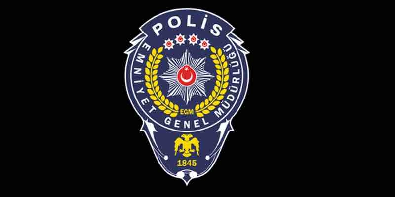 İzmir Polisinden Kelebek Operasyonu! Çok Sayıda Silah Ve Yasaklı Madde Ele Geçirildi!