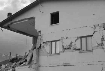 Hatay Antakya'da Fatih Apartmanı Enkazında 159. Saatte Bir Kadın Enkazdan Sağ Çıkarıldı! 
