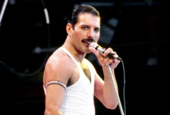 Freddie Mercury Heykeli Nasıl Yapılır? 