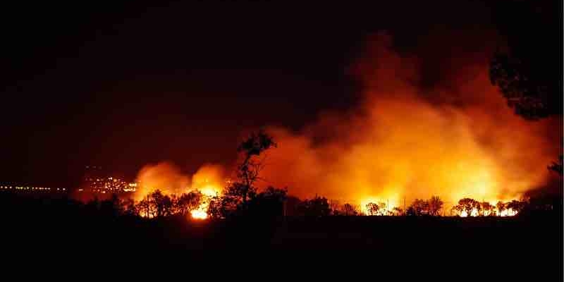 Yunanistan'ın Rodos Adası'nda Orman Yangını! 40 Bin Kişi Tahliye Edildi! 