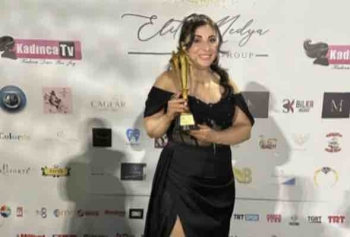 Çilem Duman'a Yılın En Başarılı Popüler Müzik Sanatçısı Ödülü!