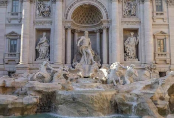 Roma'da 'Aşk Çeşmesi' Olarak Bilinen Trevi Çeşmesi'ne Atılan Dilek Paraları Ne Oluyor?