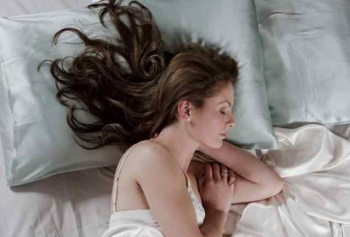 Islak Saçla Uyumanın Zararları Nelerdir? 