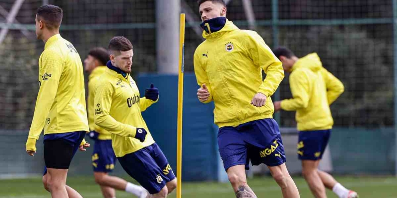 Yeni Transfer Rade Krunic Fenerbahçe İle İlk İdmanına Çıktı! 