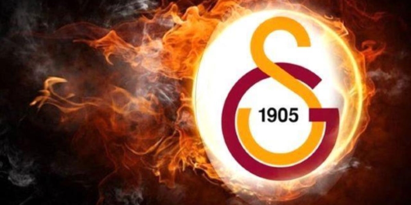 Galatasaray'da Bir Devir Kapanıyor! Tam 8 Futbolcu İle Yollar Ayrılıyor! 