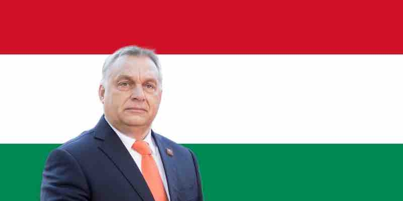 Macaristan Başbakanı Viktor Orban'ın Atkı Detayı Sosyal Medyada Gündem Oldu!
