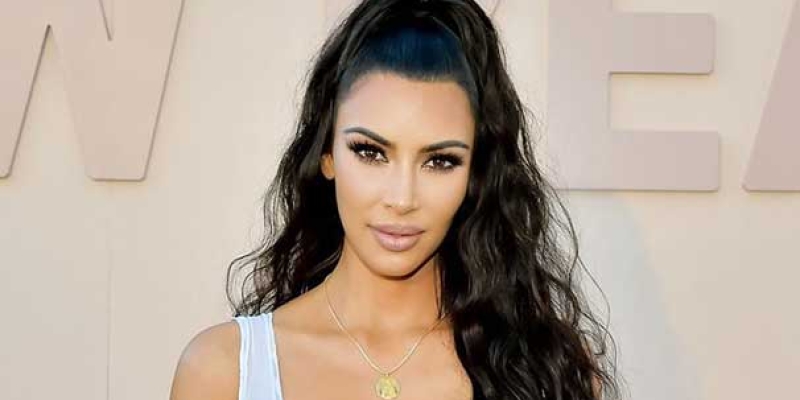 Kim Kardashian Güzelliğiyle Yürek Hoplattı! 