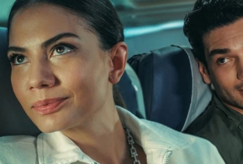 Demet Özdemir İle Şükrü Özyıldız'ın Yeni Filmi Aşk Taktikleri Top 10 Listesinde! 