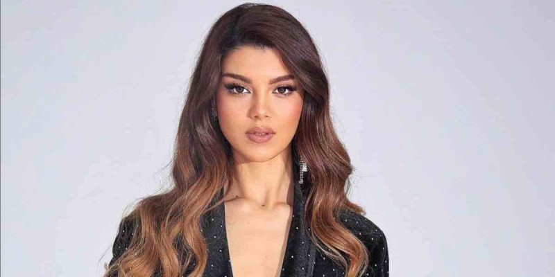 Elmas Yılmaz Miss Europe Güzeli Seçildi! Rus Güzeli Önce Paylaştı Sonra Sildi! 