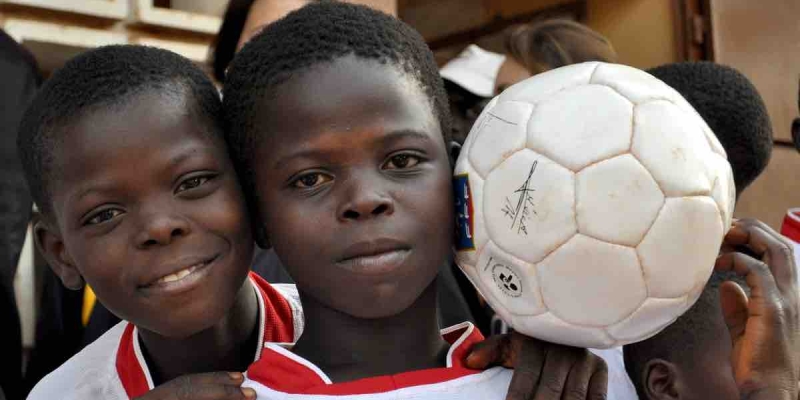 Gabon'un Çocuk Futbolcuları Nasıl İstismar Edildi? Şoke Eden İddialar!