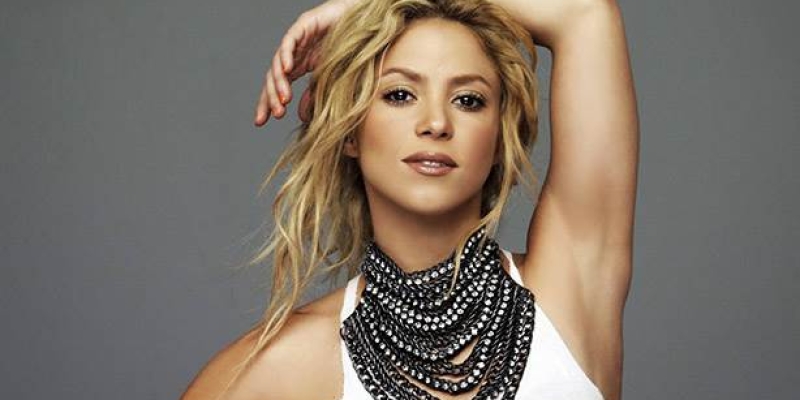 Shakira Yeni Tweeti ile Salladı! 
