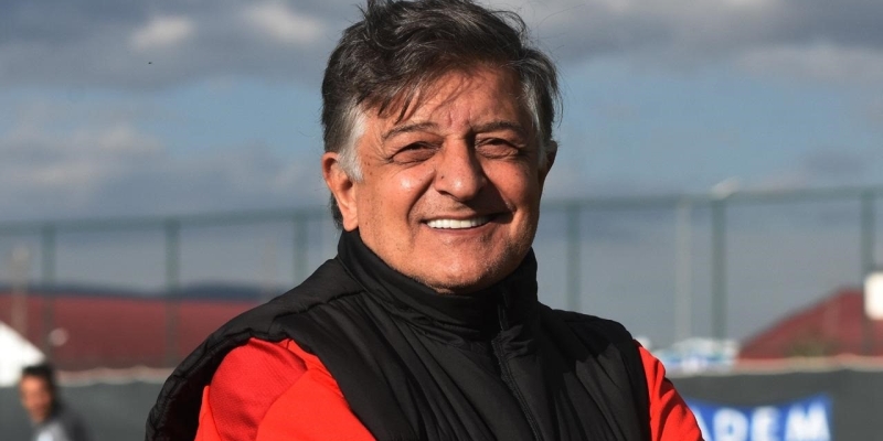 Yılmaz Vural amatör spor kulüplerine destek için Merkezefendi’de