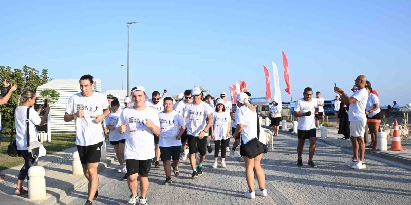 Manavgat kıyılarında "Mavi Hareket Koşusu"
