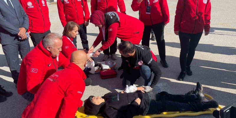 Tüm okullarda ortak eş zamanlı deprem ve yangın tatbikatı gerçekleştirildi