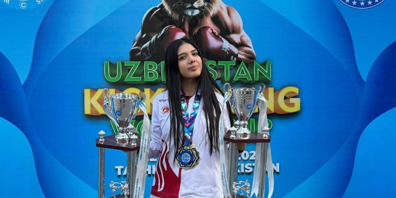 Kayserili Elif’ten çifte Dünya Şampiyonluğu