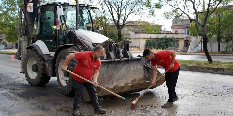 Kahramanmaraş’ta yağış sonrası temizlik
