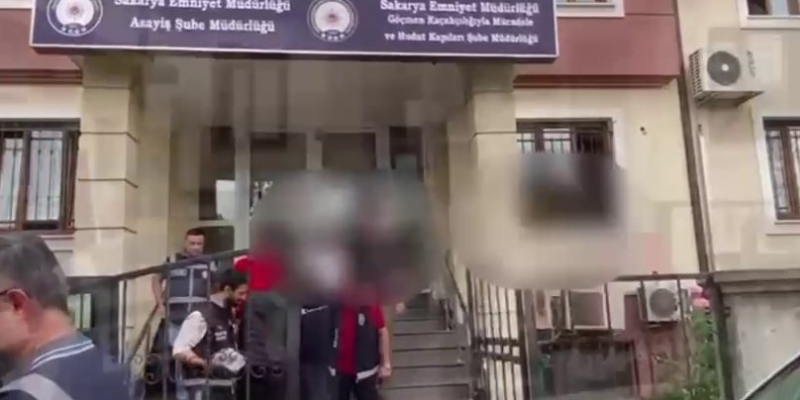 Polis nefes aldırmadı: Bir ayda 319 aranan şahıs yakalandı
