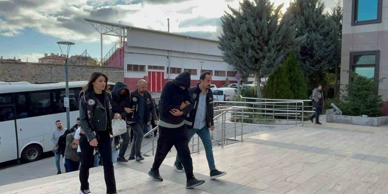 Nevşehir’de rüşvet ve usulsüzlük operasyonunda 17 kişi tutuklandı