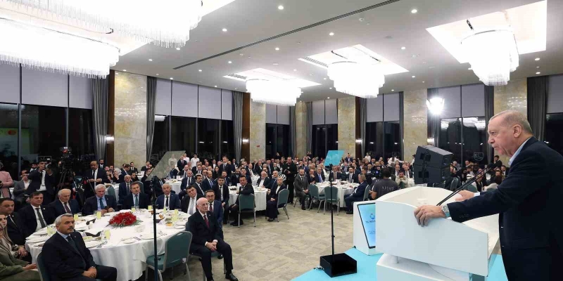 Cumhurbaşkanı Erdoğan: "Gençlerimizi ve aile kurumunu hedef alan dijital saldırıların dozu günden güne artıyor"