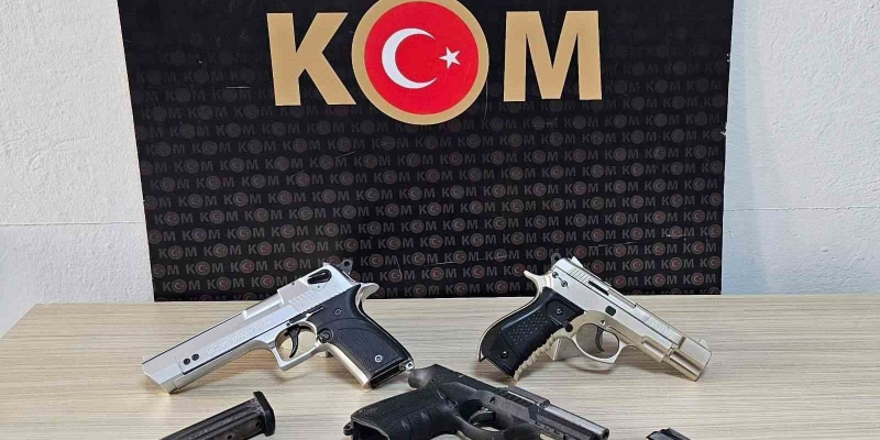 Uşak’ta çok sayıda kaçak makaron ve tütün ele geçirildi