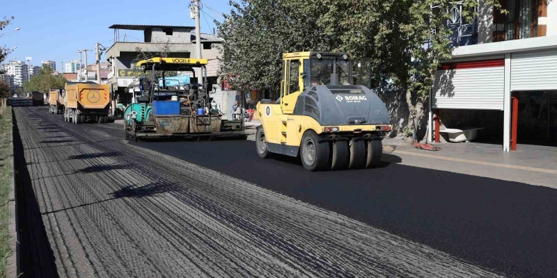 Kayapınar’da 17 kilometrelik 8 caddeye asfalt serilecek
