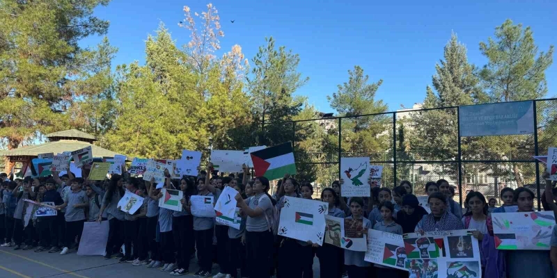 Siirt’te ortaokul öğrencilerinden Gazze’ye destek etkinliği