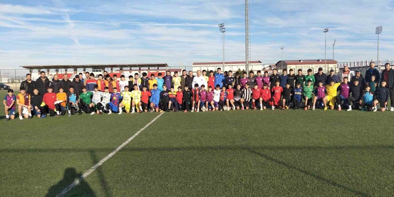 Geleceğin futbolcuları için seçmeler yapıldı