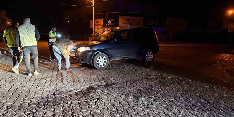 Otomobil ile çarpışan motosikletlin yaralı sürücüsü kaza yerinden kaçtı