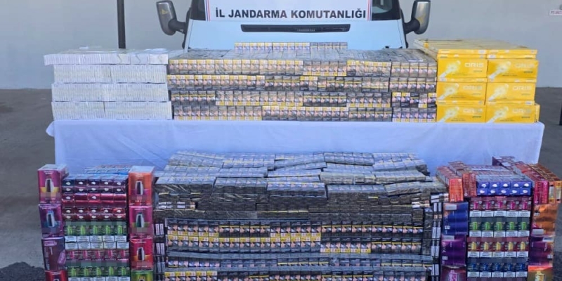 Midyat’ta minibüste 2 milyon liralık kaçak sigara operasyonu