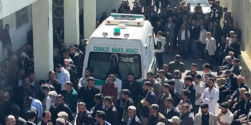 Yüksekova’da bıçaklı saldırı: 21 yaşındaki genç hayatını kaybetti