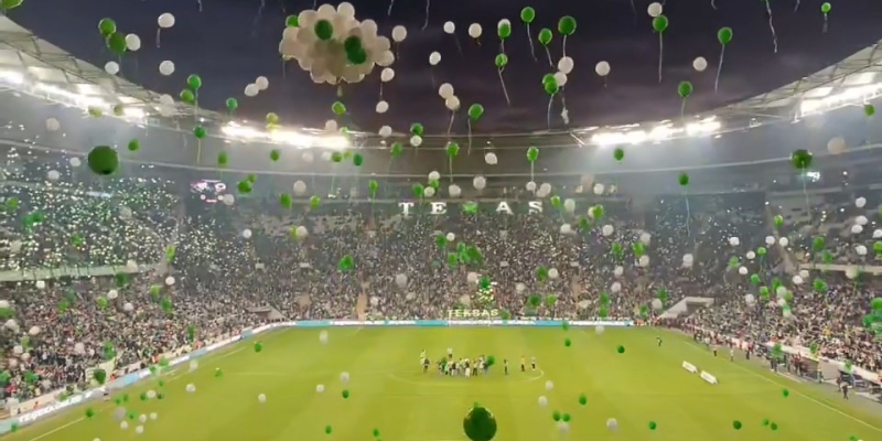 Minik Çağan için gerekli para toplandı, binlerce taraftar yeşil beyaz balon uçurdu