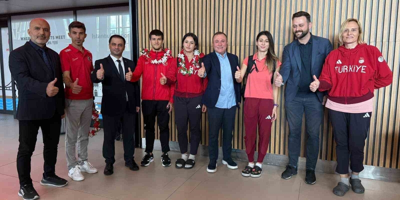 Para Atletizm Milli Takımı sporcuları yurda döndü