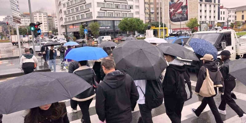 Samsun’da yağmur etkili oldu