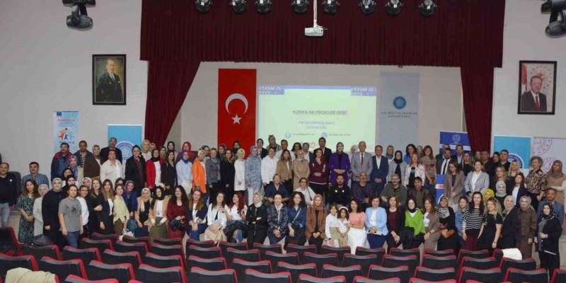 NEÜ’de ErasmusDays kapsamında Avrupa’daki eğitim fırsatları tanıtıldı