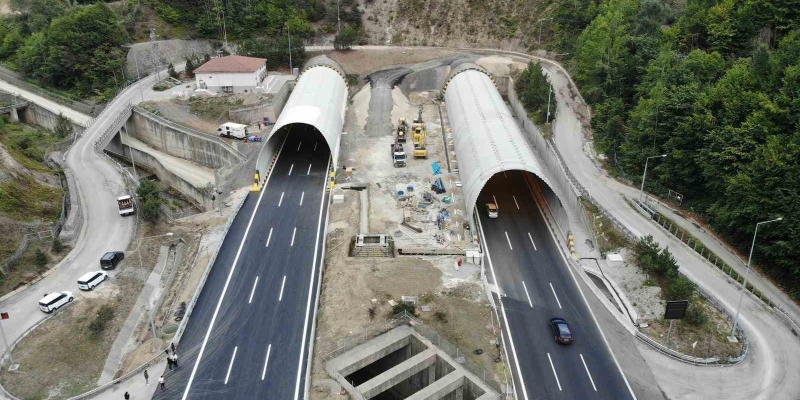 Anadolu Otoyolu Bolu Dağı geçişinde İstanbul yönü 5 saat trafiğe kapatılacak
