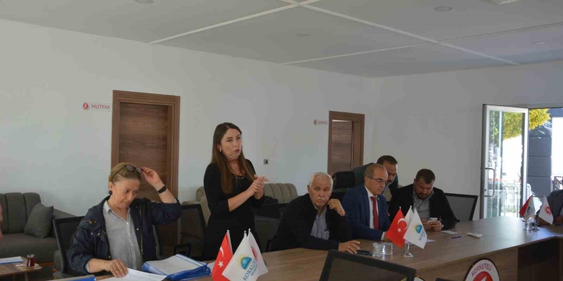 Korkuteli’nde şap hastalığına karşı hayvan giriş-çıkışı durduruldu