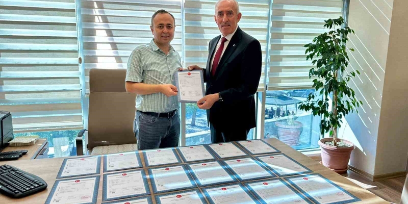 KESOB’un konut projesinde arsaların tapuları alındı