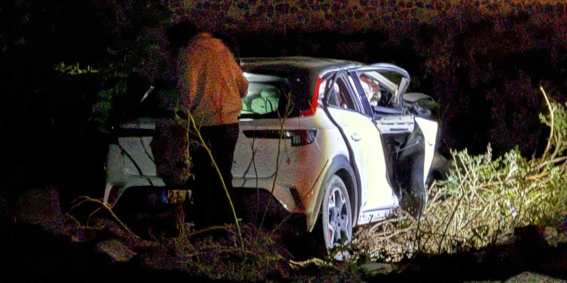 Diyarbakır’da polisin dur ihtarına uymayan araç faciaya davetiye çıkardı: 7 yaralı