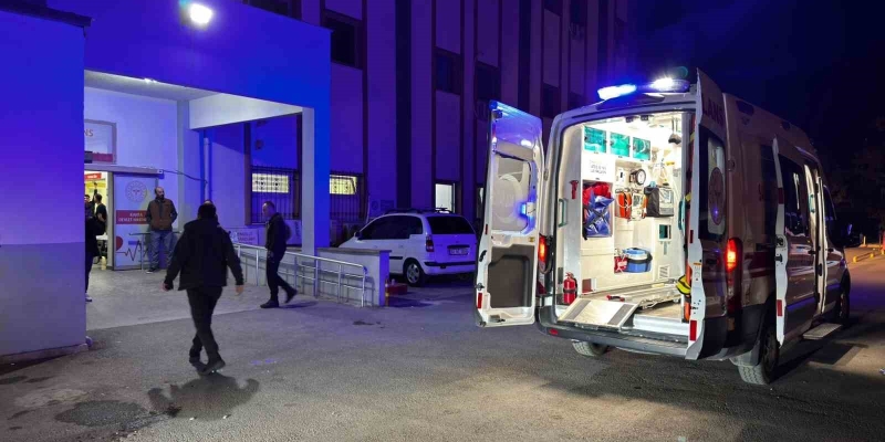 İki şahıs arasındaki bıçaklı kavgada 1 kişi yaralandı