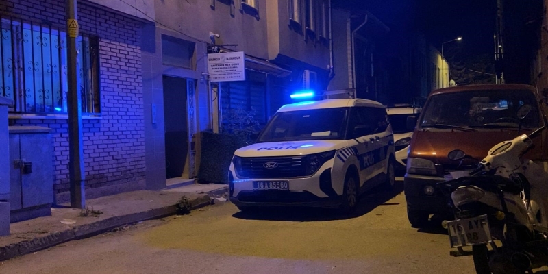 Bursa’da bir genç evinde ölü bulundu