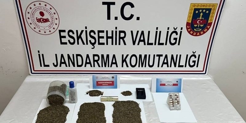 Uyuşturucu bulunduran 2 şüpheli hakkında soruşturma başlatıldı
