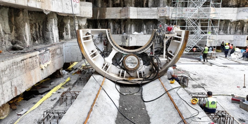 Körfezray Metro Projesi’nde iki tünel açma makinesinin daha montajına başlandı
