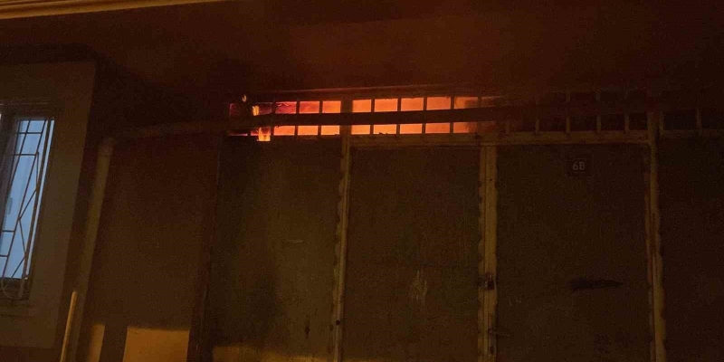 Siirt’te gıda malzemelerinin bulunduğu depo küle döndü